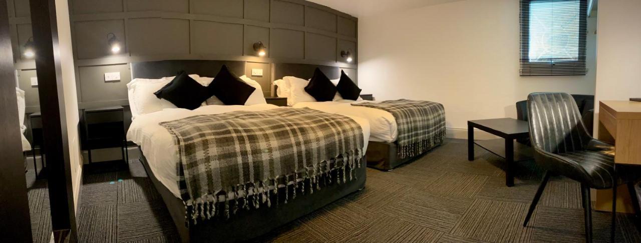 Siberia Bar & Hotel Абърдийн Екстериор снимка