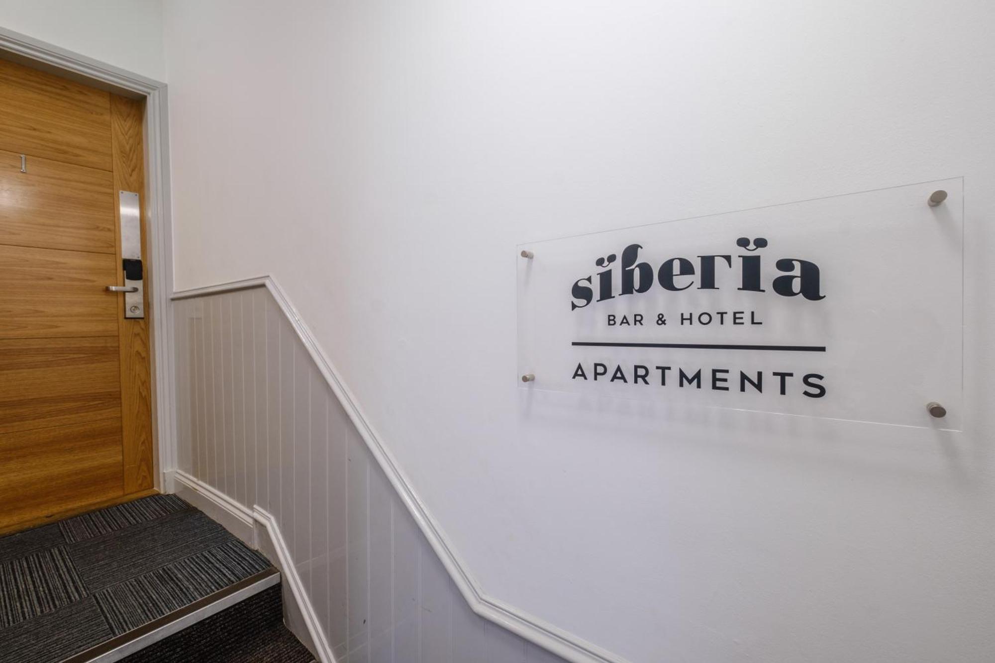 Siberia Bar & Hotel Абърдийн Екстериор снимка